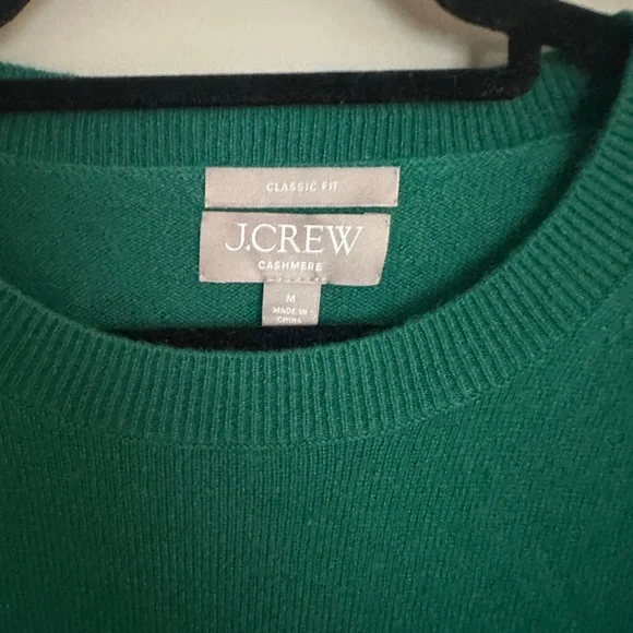 J. Crew Holiday Green Women's Crew Neck Cashmere Sweater - Picture 2 of 5